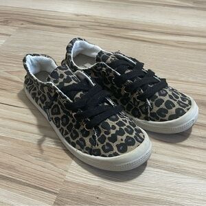 Maurices Cheetah Print Sneakers size 7.5